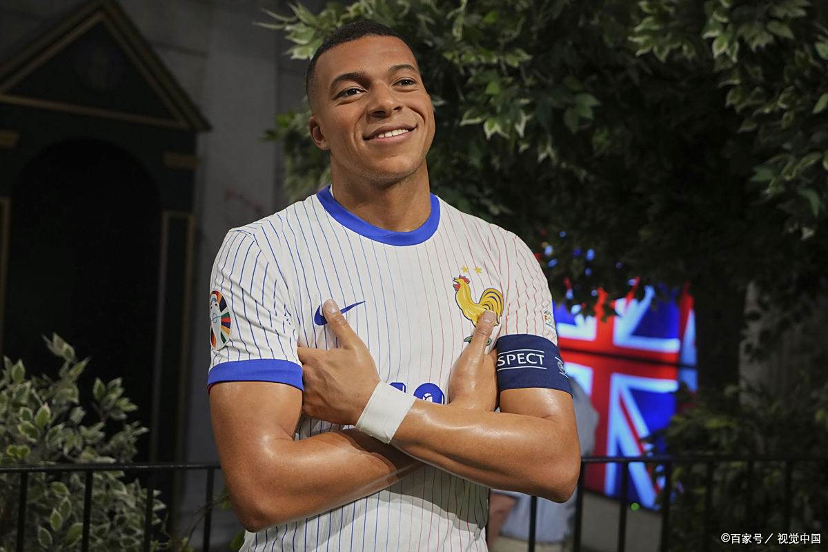 爱游戏体育APP姆巴佩迎来五赛季出色发挥，瑞士队观众热烈欢呼！