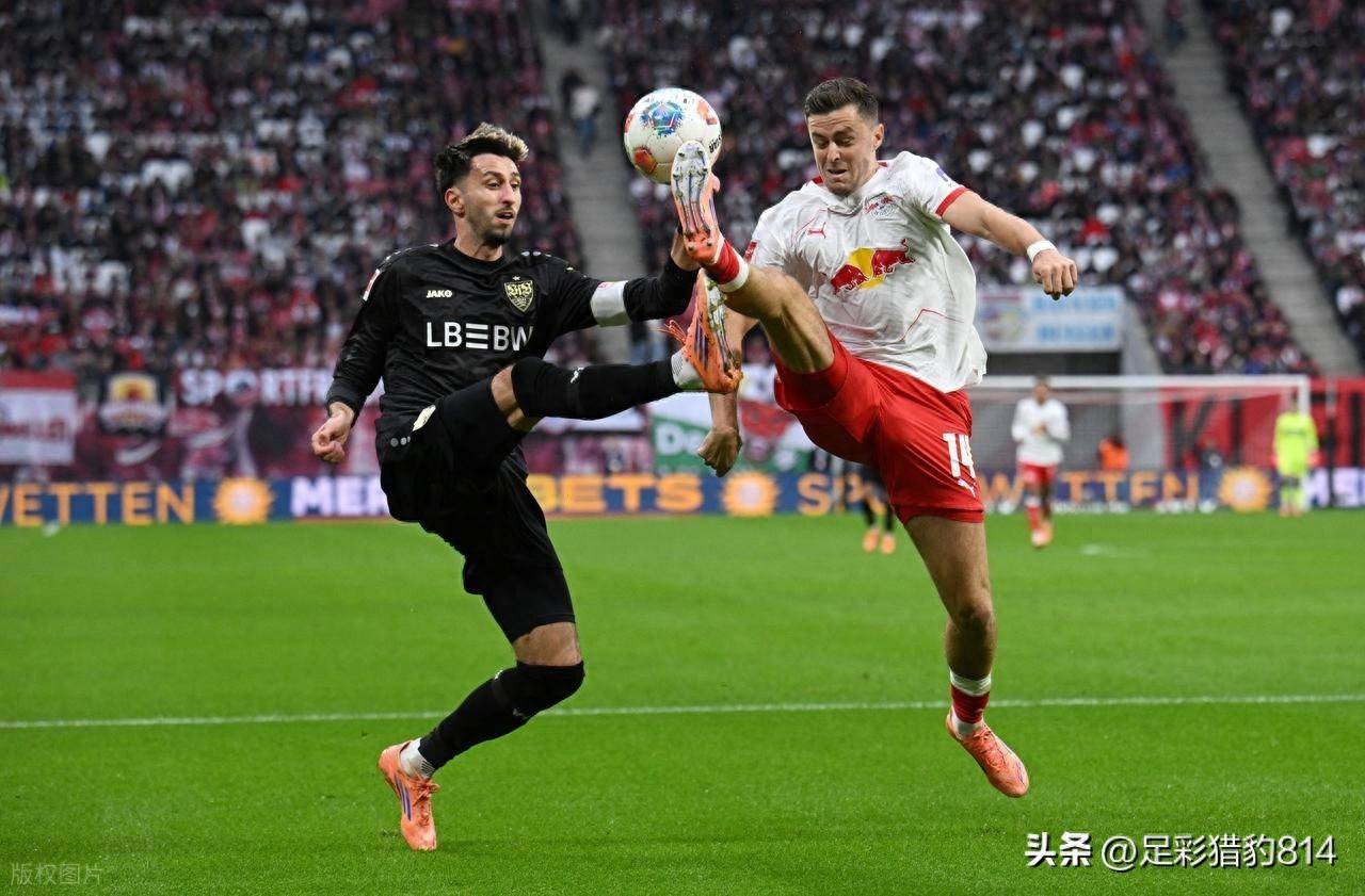 关于集结日体能课后;波尔图主帅复盘备战荷甲;质疑声仍在;赛程密集仍需轮换的信息 关于集结日体能课后;波尔图主帅复盘备战荷甲;质疑声仍在;赛程密集仍需轮换的信息