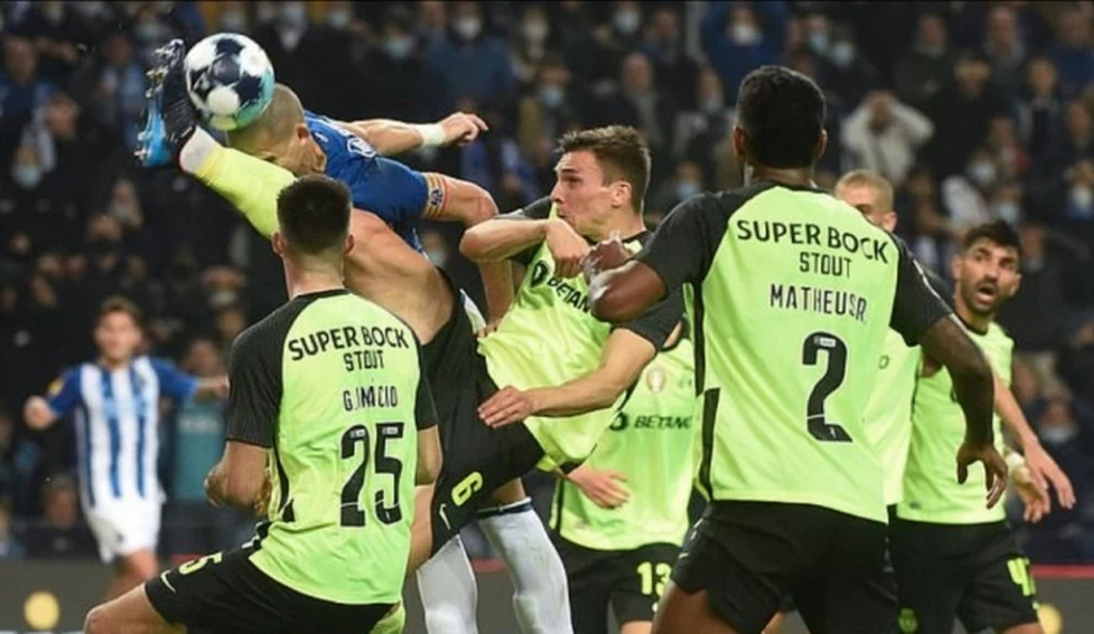 爱游戏体育关于今晨亚冠焦点战，葡萄牙体育更衣室发声，球迷炸锅，控场能力受关注的信息