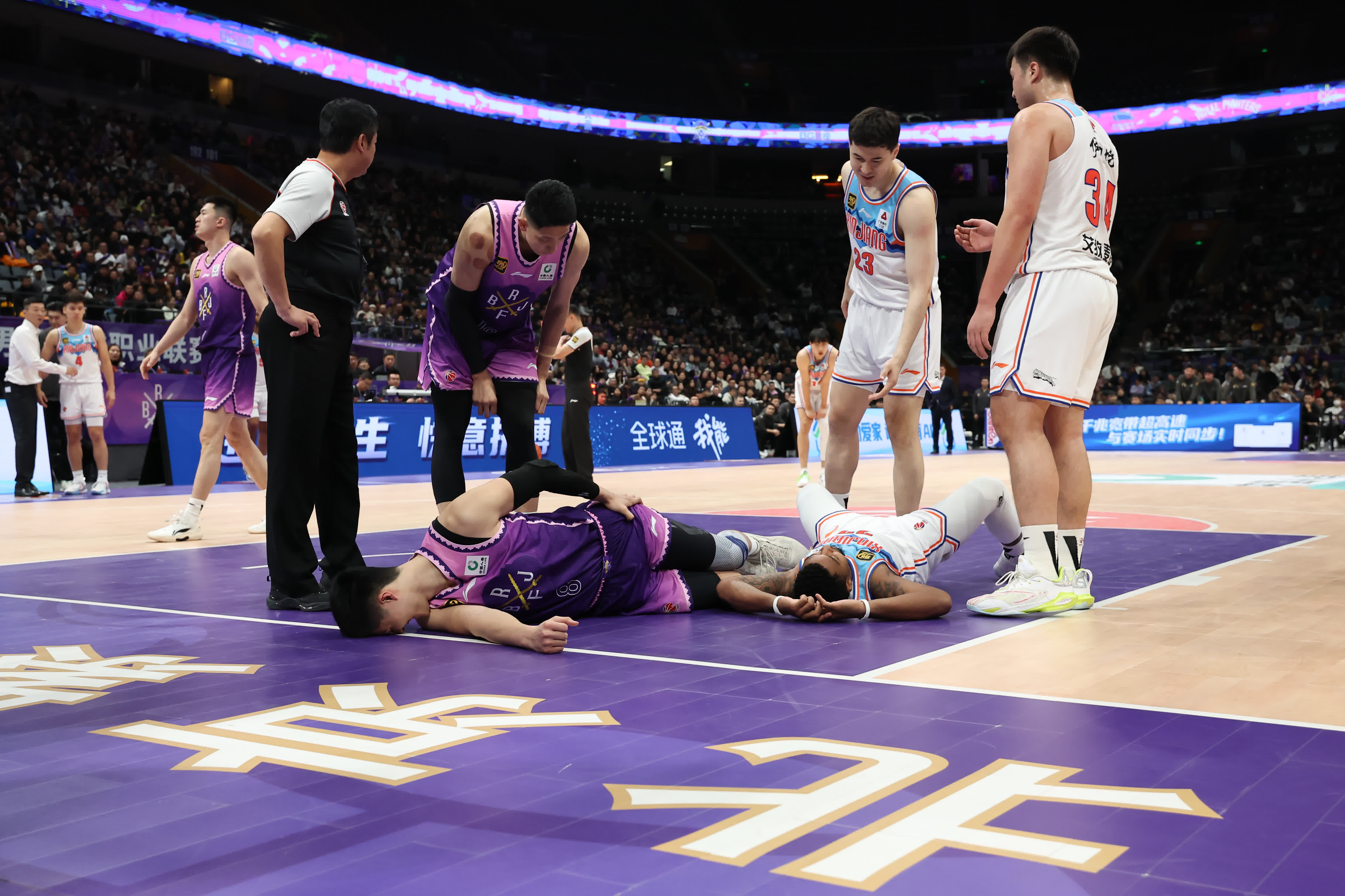 关于冲刺阶段体能课后,布鲁克林篮网豪取连胜备战CBA季后赛,话题不断,资深球员宣示担当的信息 关于冲刺阶段体能课后,布鲁克林篮网豪取连胜备战CBA季后赛,话题不断,资深球员宣示担当的信息